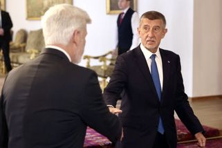 Babiš čeká s vložením akcií Agrofertu do fondu na souhlasy ze zahraničí - Seznam Zprávy